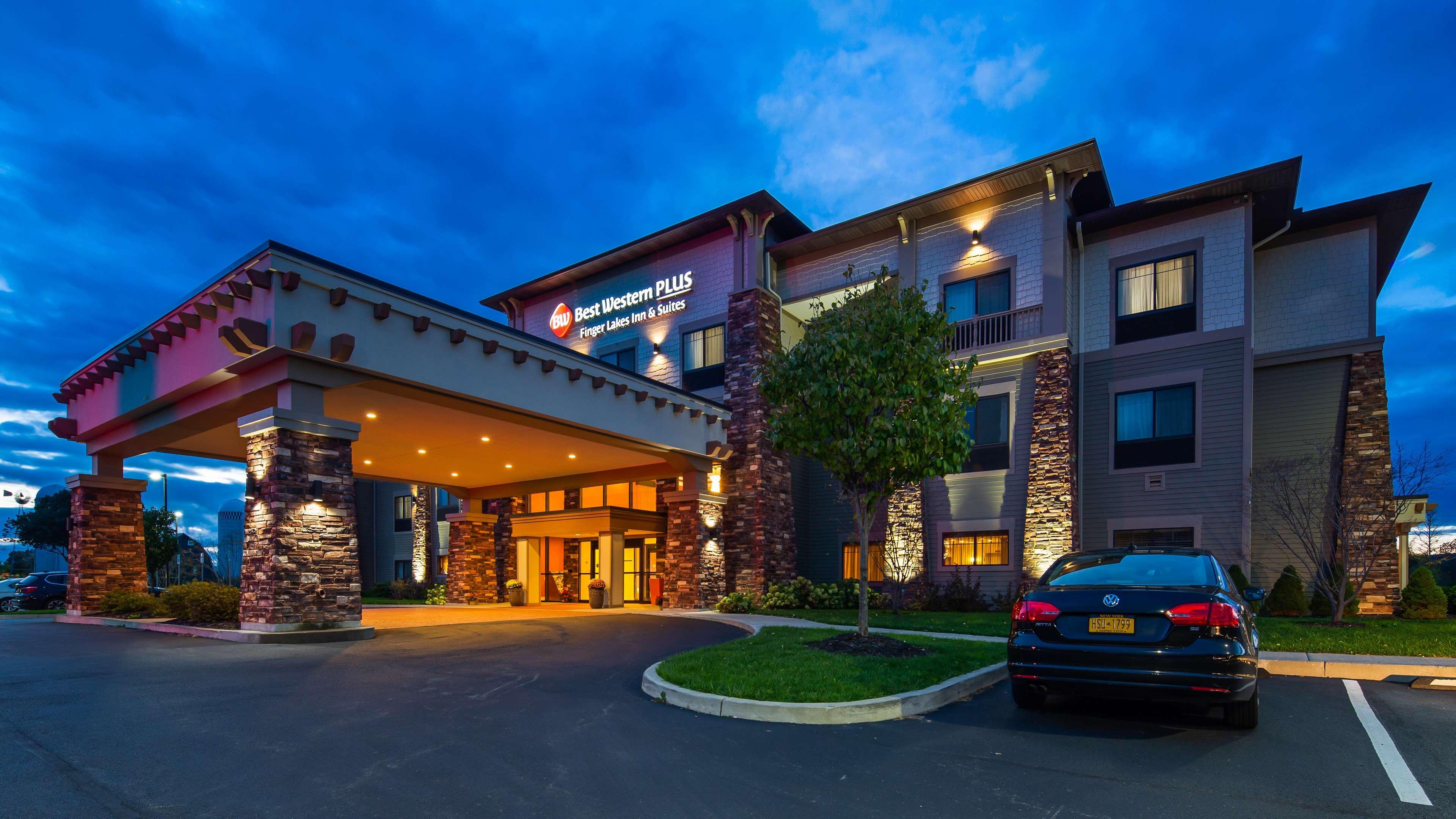 Best Western Plus Finger Lakes Inn & Suites Cortland Exterior photo